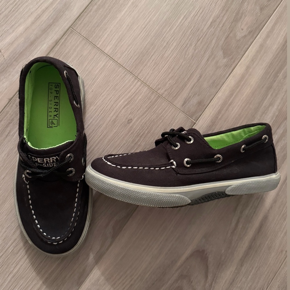 Sperry boat shoes